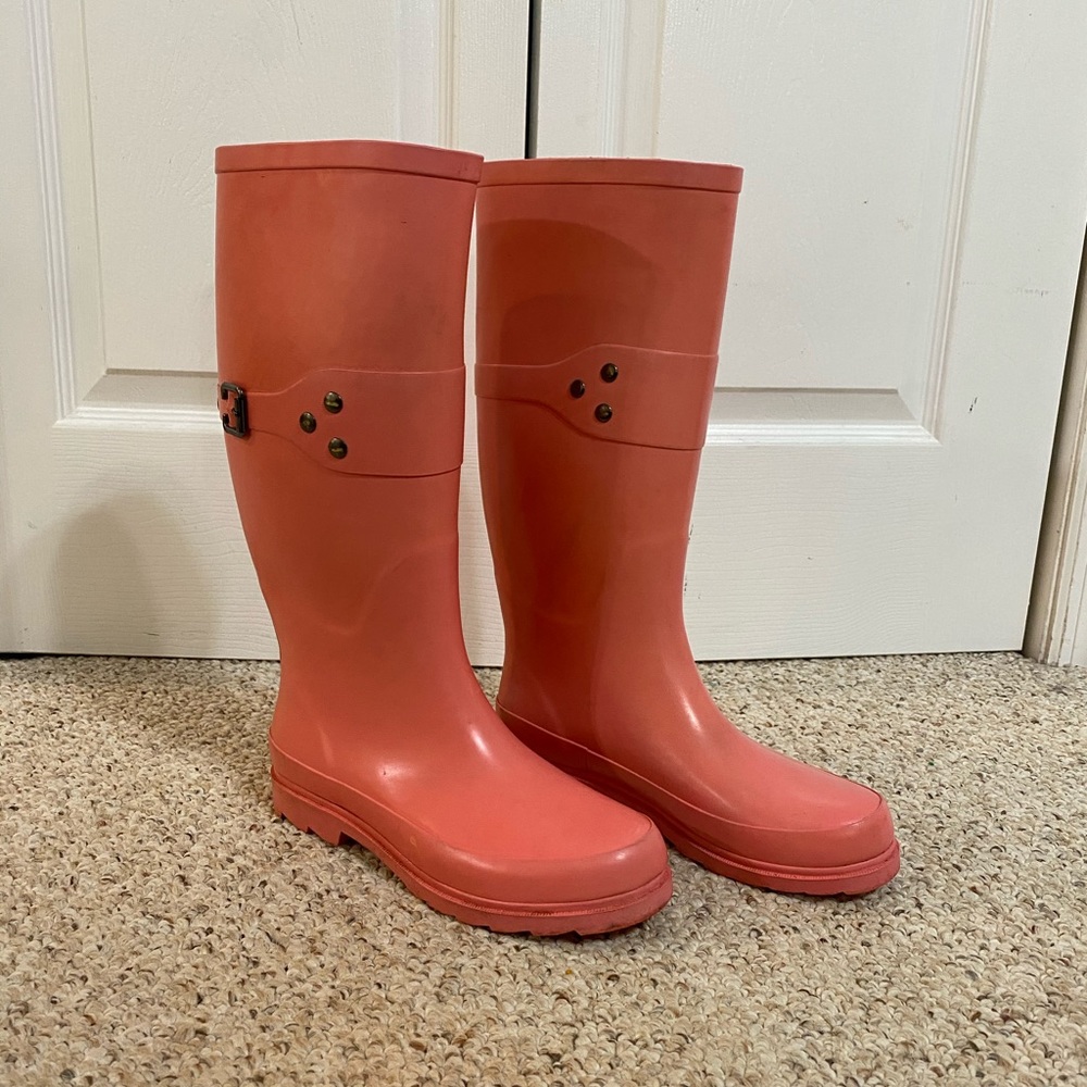 Rain boots